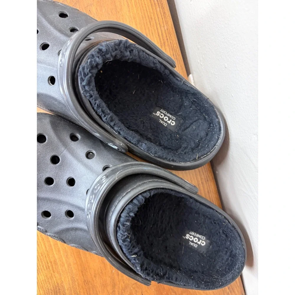 Crocs Classic Fuzz Lined Clogs Black Mens 8 Womens 10 Fleece Slippers Shoes